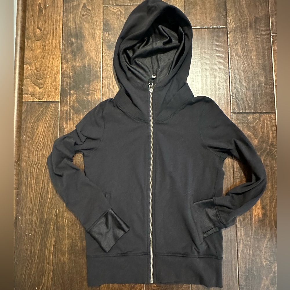 Lululemon Namasker hoodie